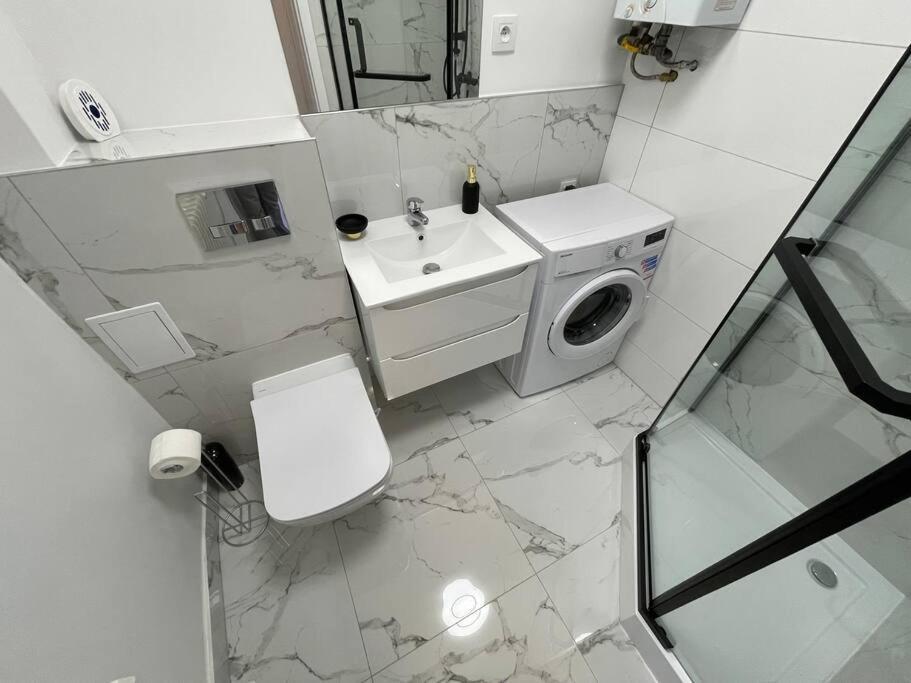 קרקוב Kalwaryjska Spot Apartment In A Good Location מראה חיצוני תמונה